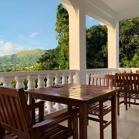 Oceanic View Apartments Vịnh Beau Vallon Ngoại thất bức ảnh
