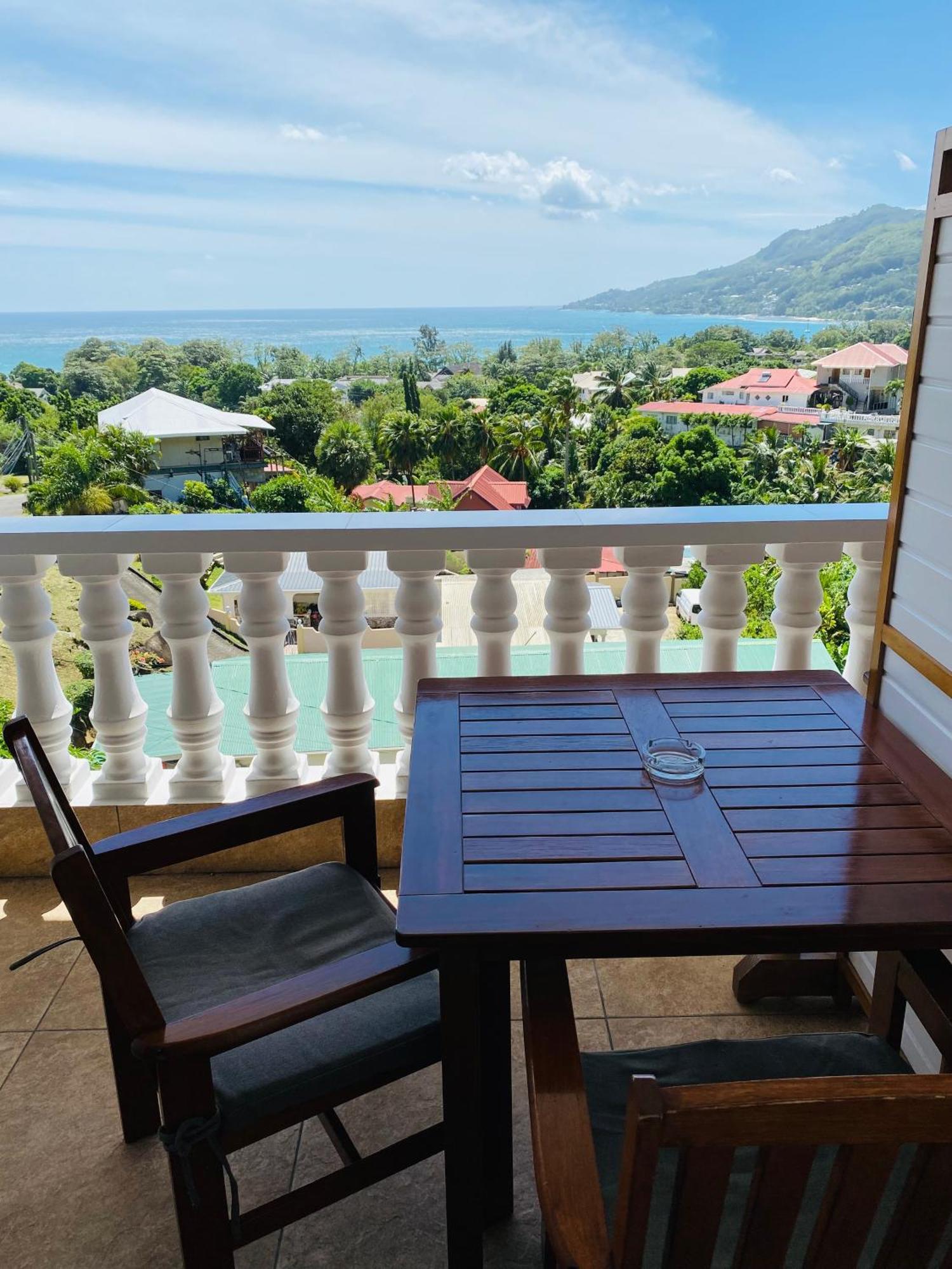 Oceanic View Apartments Vịnh Beau Vallon Ngoại thất bức ảnh