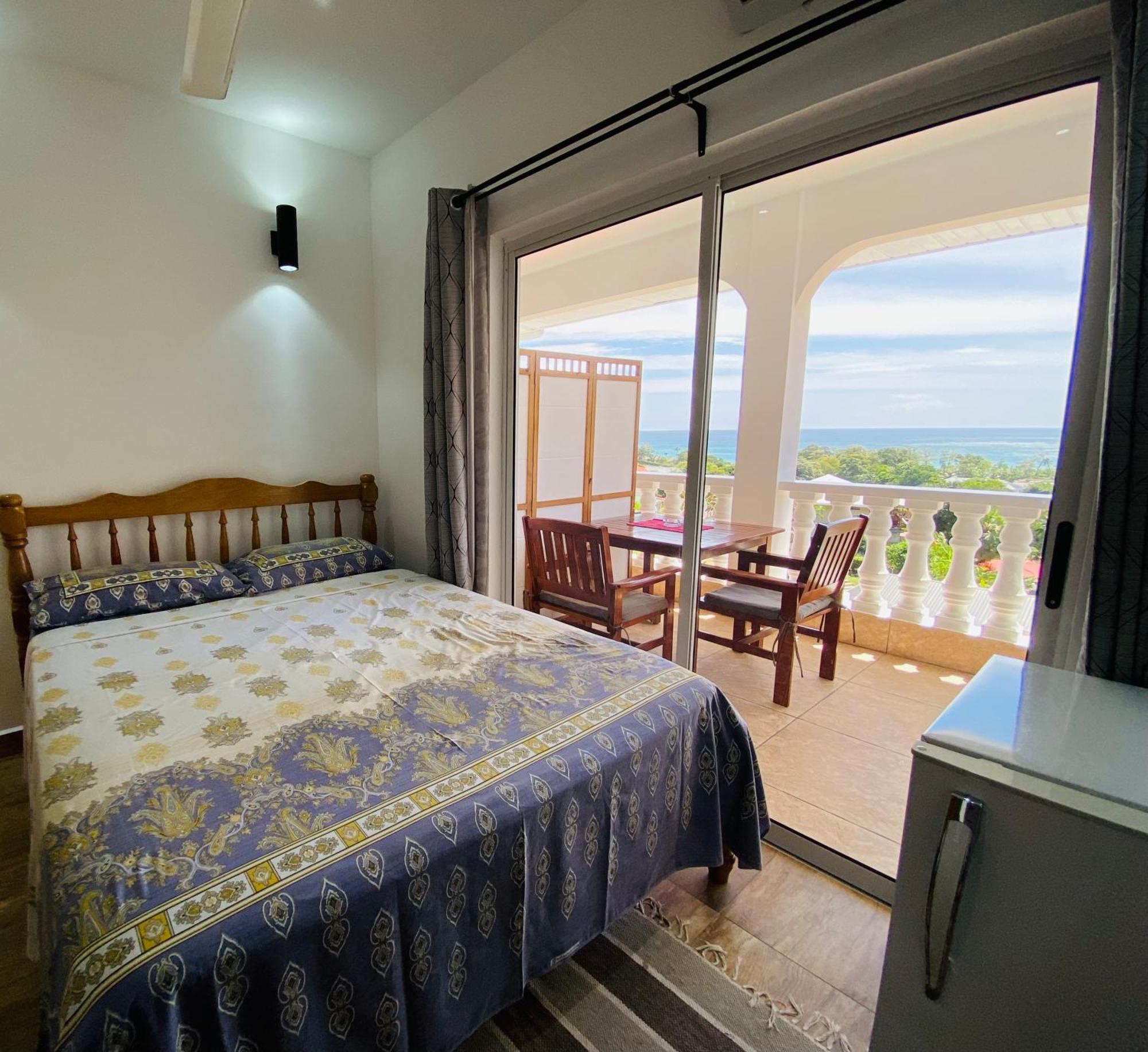 Oceanic View Apartments Vịnh Beau Vallon Ngoại thất bức ảnh