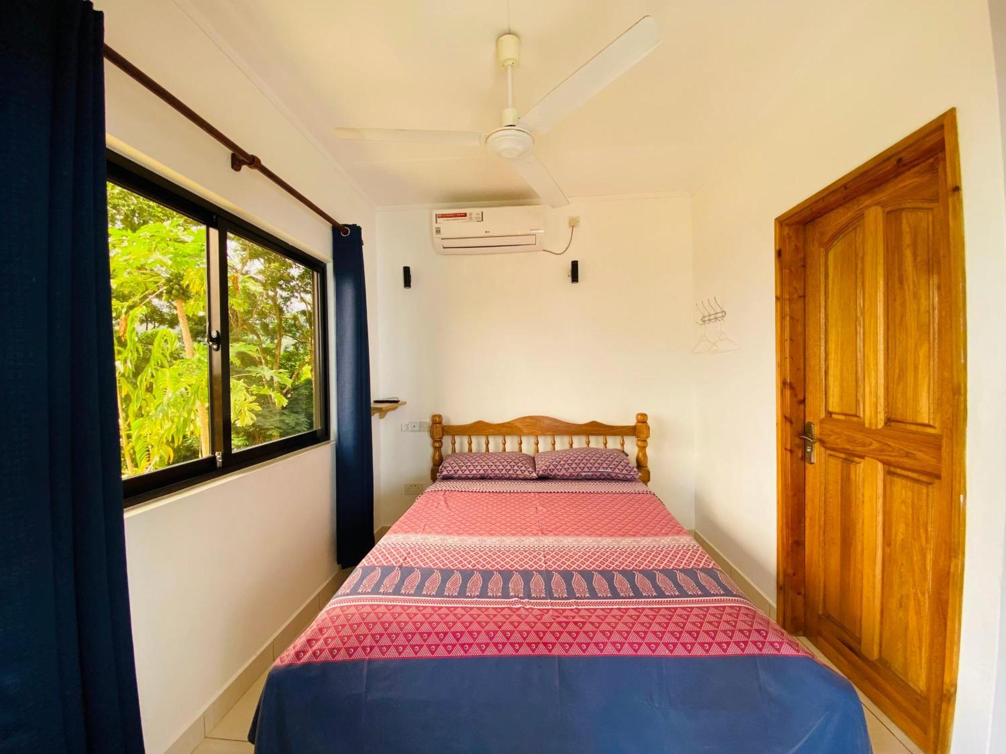 Oceanic View Apartments Vịnh Beau Vallon Ngoại thất bức ảnh